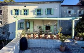 5غرفة خانه  250 متر مربع Grobnik, کرواسی. 425,000 €