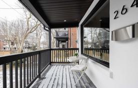 9غرفة  دو خانه بهم متصل Old Toronto, کانادا. C$2,286,000