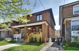  دو خانه بهم متصل – East York, تورنتو, انتاریو,  کانادا. C$1,473,000
