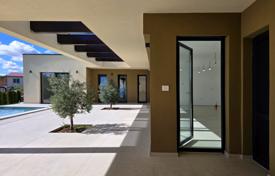 4غرفة خانه  170 متر مربع Žminj, کرواسی. 599,000 €