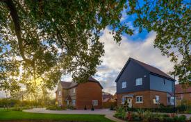 4غرفة دو خانه بهم چسبیده 194 متر مربع Buckinghamshire, بریتانیا. £1,000,000