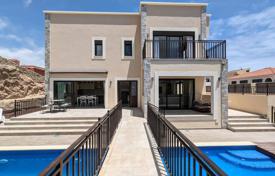 6غرفة ویلا  581 متر مربع El Médano, اسپانیا. 1,690,000 €