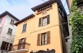 15غرفة خانه  600 متر مربع Iseo, ایتالیا. 1,800,000 €
