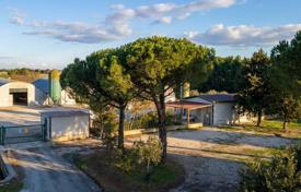 زمین تجاری Castiglione del Lago, ایتالیا. 2,350,000 €