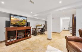 7غرفة خانه  Etobicoke, کانادا. C$1,404,000