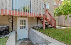 7غرفة خانه  Etobicoke, کانادا. C$1,504,000