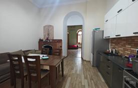 4غرفة آپارتمان  112 متر مربع شهر قدیم تفلیس, گرجستان. $200,000