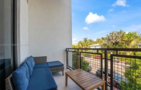 آپارتمان کاندو – سواحل میامی, فلوریدا, ایالات متحده آمریکا. $750,000