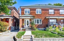  دو خانه بهم متصل – York, تورنتو, انتاریو,  کانادا. C$1,507,000