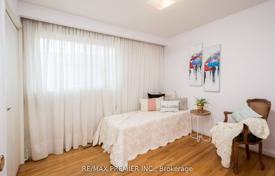 8غرفة خانه  Etobicoke, کانادا. C$1,294,000