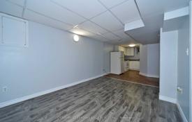 12غرفة خانه  Etobicoke, کانادا. C$1,409,000