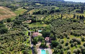 9غرفة ویلا  454 متر مربع Volterra, ایتالیا. 985,000 €