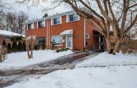  دو خانه بهم متصل – نورث یورک, تورنتو, انتاریو,  کانادا. C$1,271,000