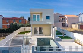 2غرفة خانه  177 متر مربع Ližnjan, کرواسی. 670,000 €