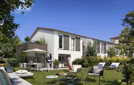 دو خانه بهم چسبیده – Rhône, فرانسه. 653,000 €
