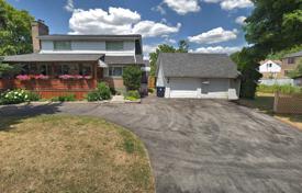 3غرفة خانه  Etobicoke, کانادا. C$1,277,000