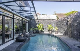 3غرفة ویلا  280 متر مربع Kerobokan, اندونزی. $355,000