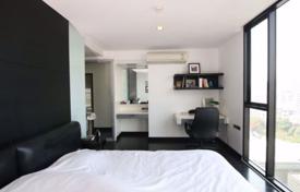 2غرفة شقق في الوحدات السكنية Watthana, تایلند. $301,000