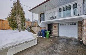  دو خانه بهم متصل – نورث یورک, تورنتو, انتاریو,  کانادا. C$1,396,000