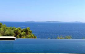 5غرفة ویلا  Rayol-Canadel-sur-Mer, فرانسه. 3,250,000 €