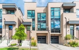  دو خانه بهم متصل – Etobicoke, تورنتو, انتاریو,  کانادا. C$1,379,000