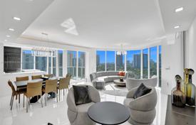 3غرفة شقق في الوحدات السكنية Collins Avenue, ایالات متحده آمریکا. $2,700,000