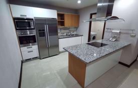 3غرفة شقق في الوحدات السكنية Sathon, تایلند. $4,600 في الأسبوع