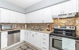 5غرفة آپارتمان  Etobicoke, کانادا. C$720,000