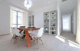 5غرفة دو خانه بهم چسبیده 355 متر مربع Chloraka, قبرس. 1,300,000 €