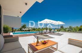 6غرفة خانه  309 متر مربع Veprinac, کرواسی. 990,000 €