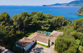 7غرفة ویلا  La Croix-Valmer, فرانسه. 6,400,000 €